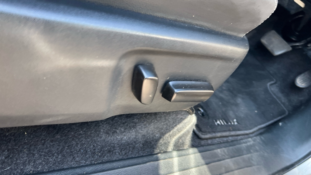 Toyota HILUX 45 26.8Kwh Expression Hatchback #41