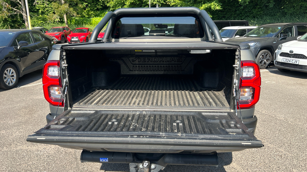 Toyota HILUX 45 26.8Kwh Expression Hatchback #13