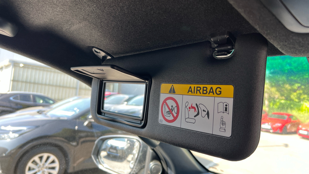 Toyota HILUX 45 26.8Kwh Expression Hatchback #48