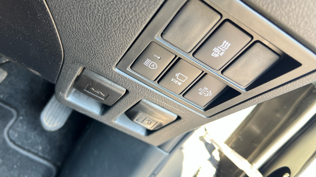 Toyota HILUX 45 26.8Kwh Expression Hatchback #55