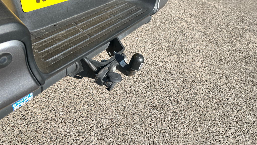 Toyota HILUX 45 26.8Kwh Expression Hatchback #34