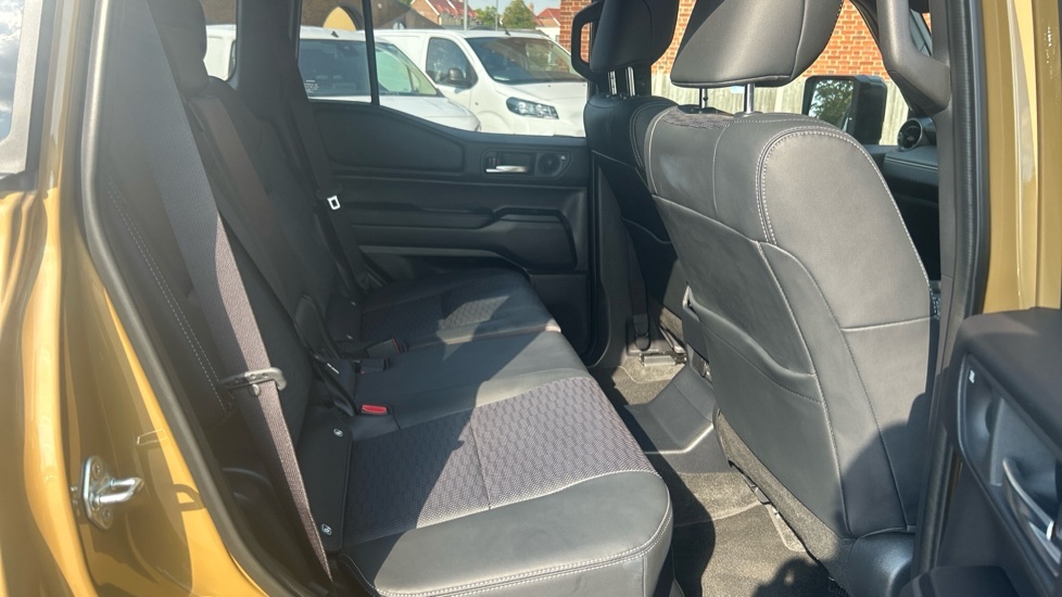 Toyota Land Cruiser 2.8L Null Black #8