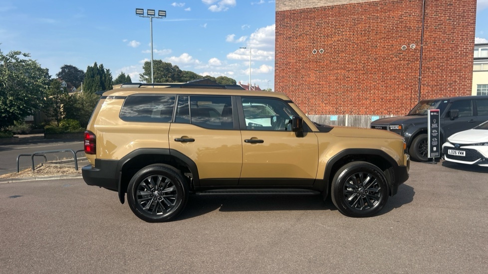 Toyota Land Cruiser 2.8L Null Black #23