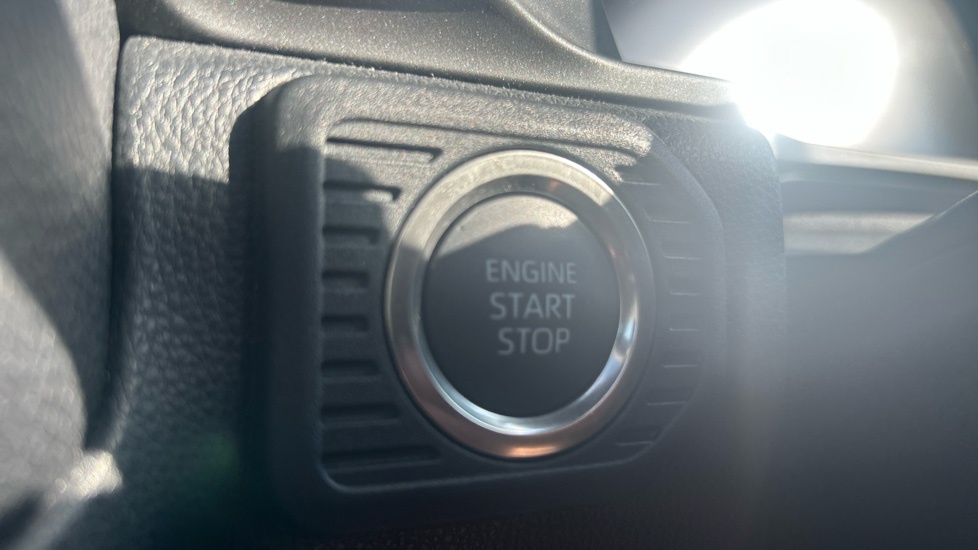 Toyota Land Cruiser 2.8L Null Black #16
