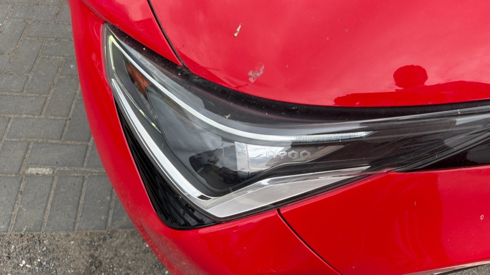 Toyota Aygo Hatchback Vvt-i X-play X-shift Red #37