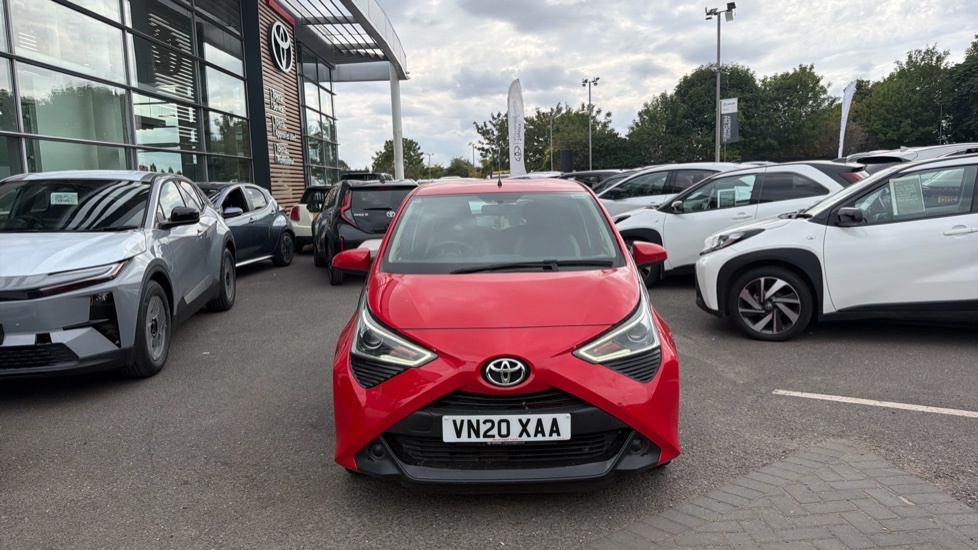 Toyota Aygo Hatchback Vvt-i X-play X-shift Red #22