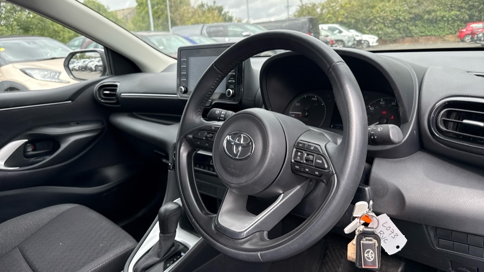 Toyota Yaris 1.5 Vvt-h Design E-cvt White #7