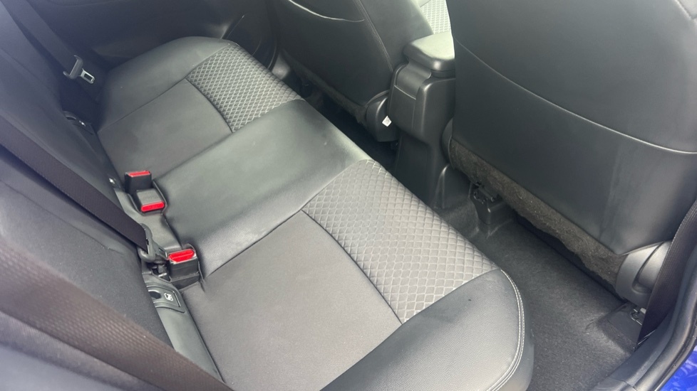 Toyota Yaris 1.5 Vvt-h Design E Cvt Grey #8