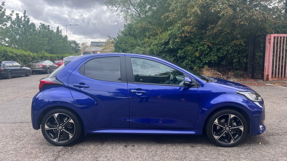 Toyota Yaris 1.5 Vvt-h Design E Cvt Grey #23