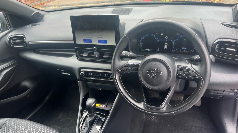 Toyota Yaris 1.5 Vvt-h Design E Cvt Grey #7