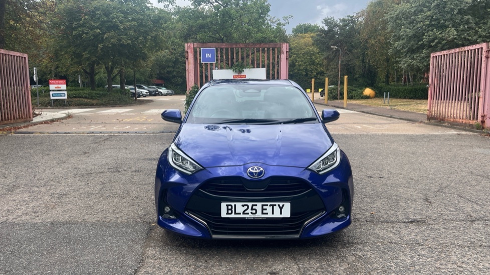 Toyota Yaris 1.5 Vvt-h Design E Cvt Grey #22
