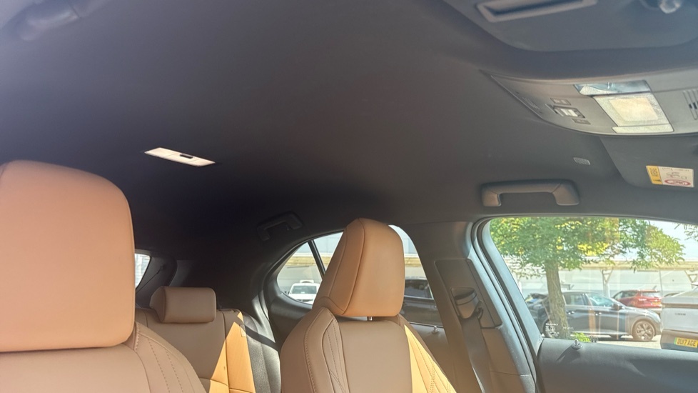 Lexus UX 250H 2.0 F-sport Design Cvt Hatchback Silver #20