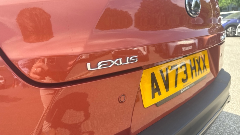 Lexus UX 250H 2.0 F-sport Design Cvt Hatchback Silver #35