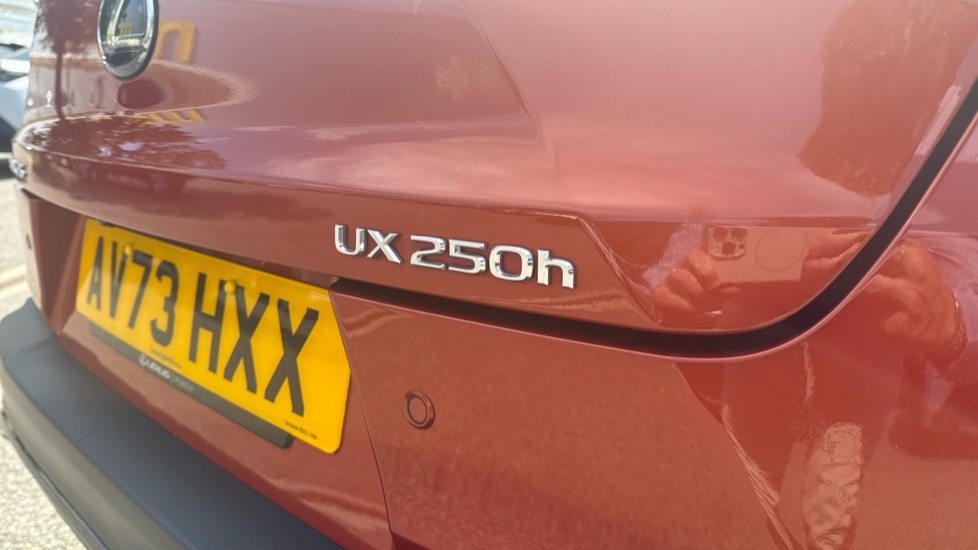 Lexus UX 250H 2.0 F-sport Design Cvt Hatchback Silver #36