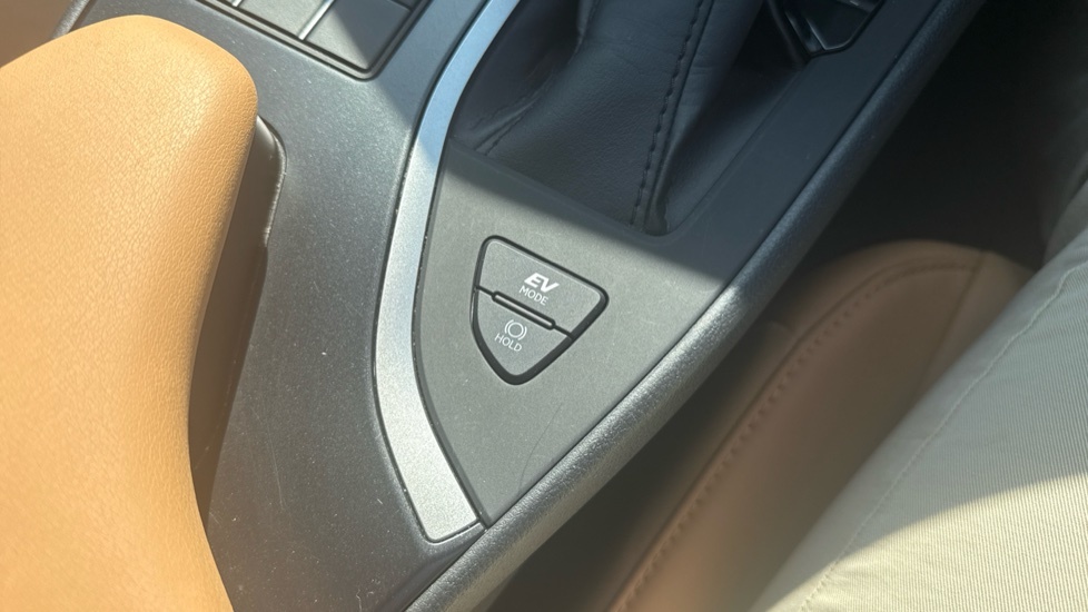 Lexus UX 250H 2.0 F-sport Design Cvt Hatchback Silver #45