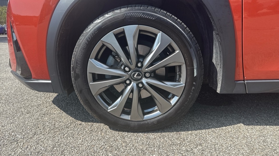 Lexus UX 250H 2.0 F-sport Design Cvt Hatchback Silver #33