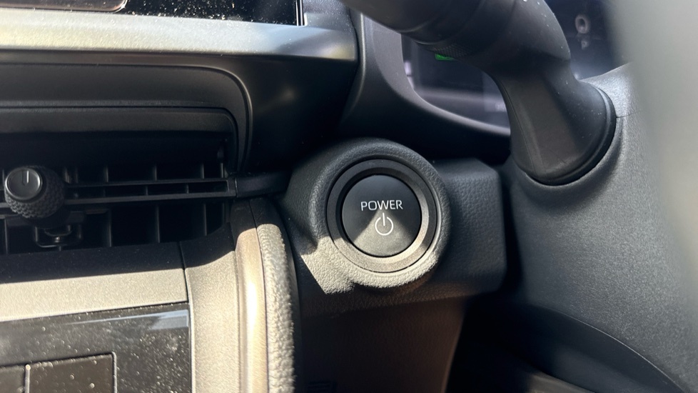 Toyota C-Hr 2.0 Phev Design Cvt Purple #16