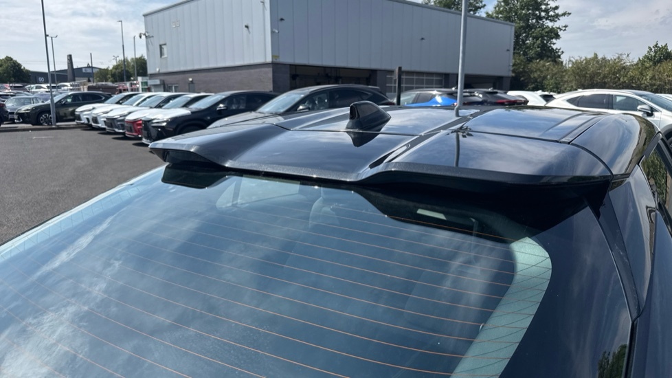 Toyota C-Hr 2.0 Phev Design Cvt Purple #30