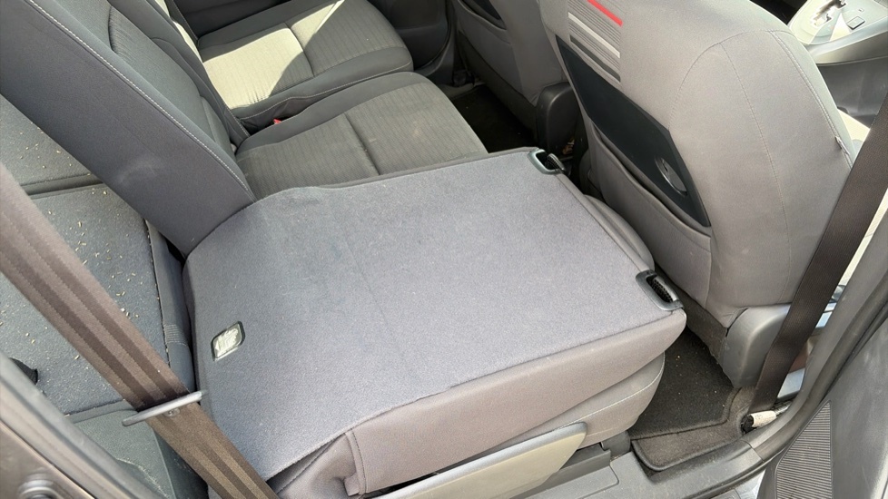 Toyota Verso 1.8 V-matic Design M-drive S Grey #18