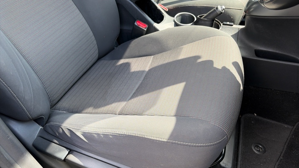 Toyota Verso 1.8 V-matic Design M-drive S Grey #17