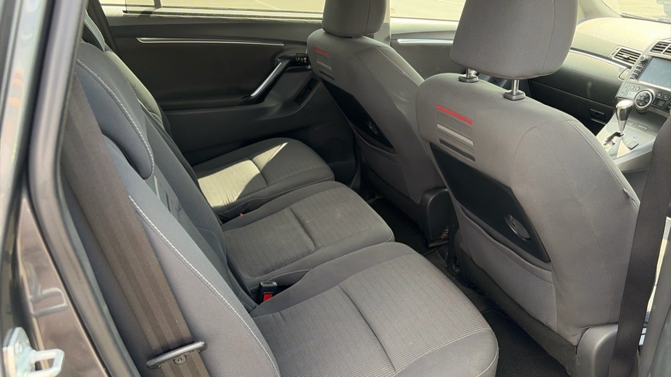 Toyota Verso 1.8 V-matic Design M-drive S Grey #8
