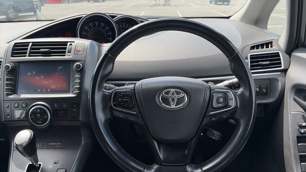 Toyota Verso 1.8 V-matic Design M-drive S Grey #7