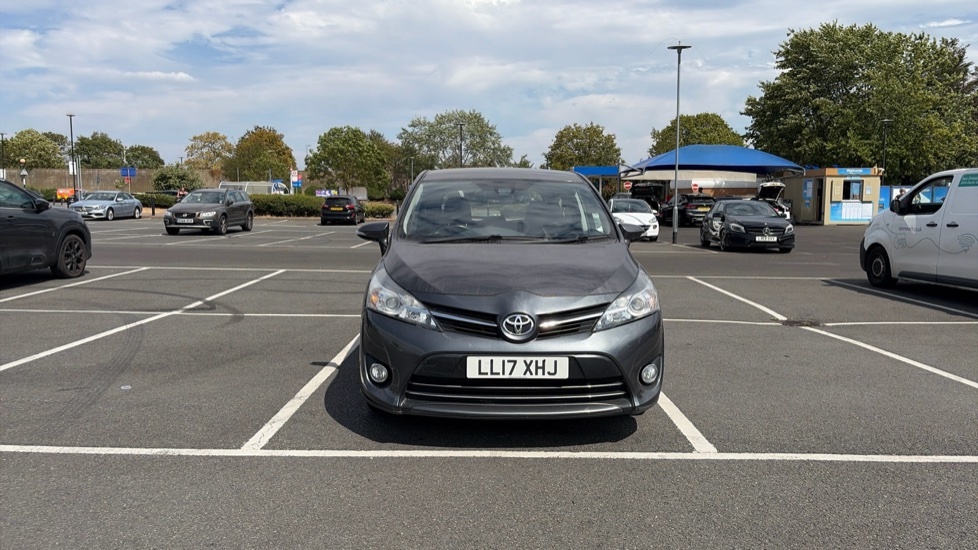 Toyota Verso 1.8 V-matic Design M-drive S Grey #22