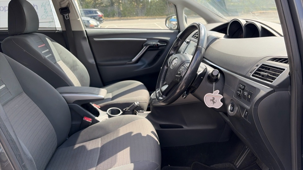 Toyota Verso 1.8 V-matic Design M-drive S Grey #12