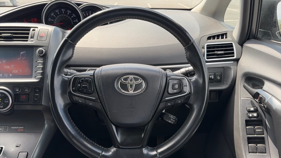 Toyota Verso 1.8 V-matic Design M-drive S Grey #10