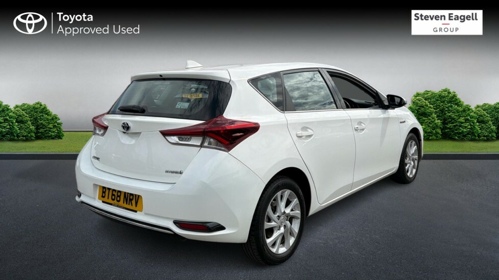 Toyota Auris 1.8 Vvt-h Icon Tech Cvt Euro 6 Ss White #2