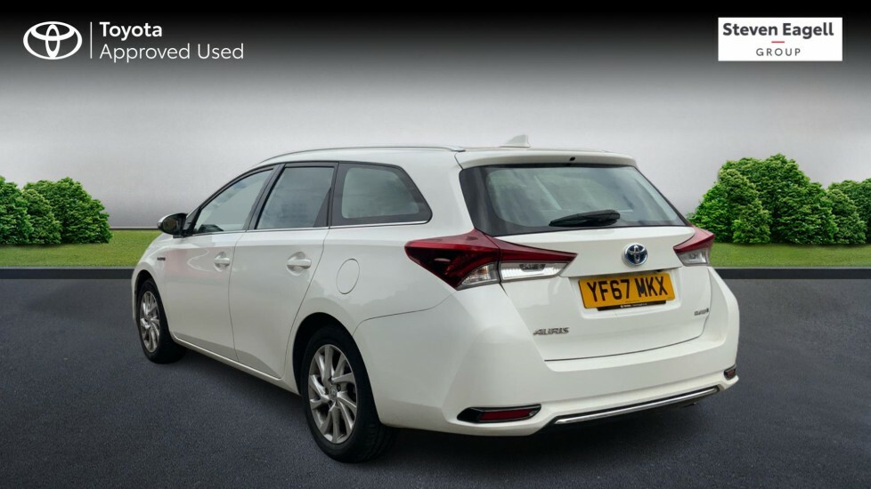 Toyota Auris 1.8 Vvt-h Icon Tech Touring Sports Hybr White #4