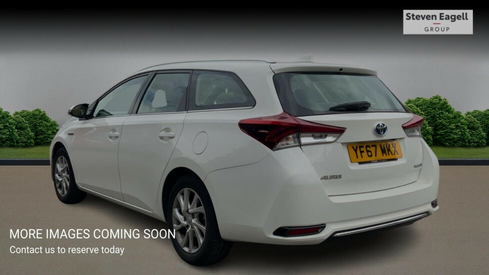 Toyota Auris 1.8 Vvt-h Icon Tech Touring Sports Hybr White #2