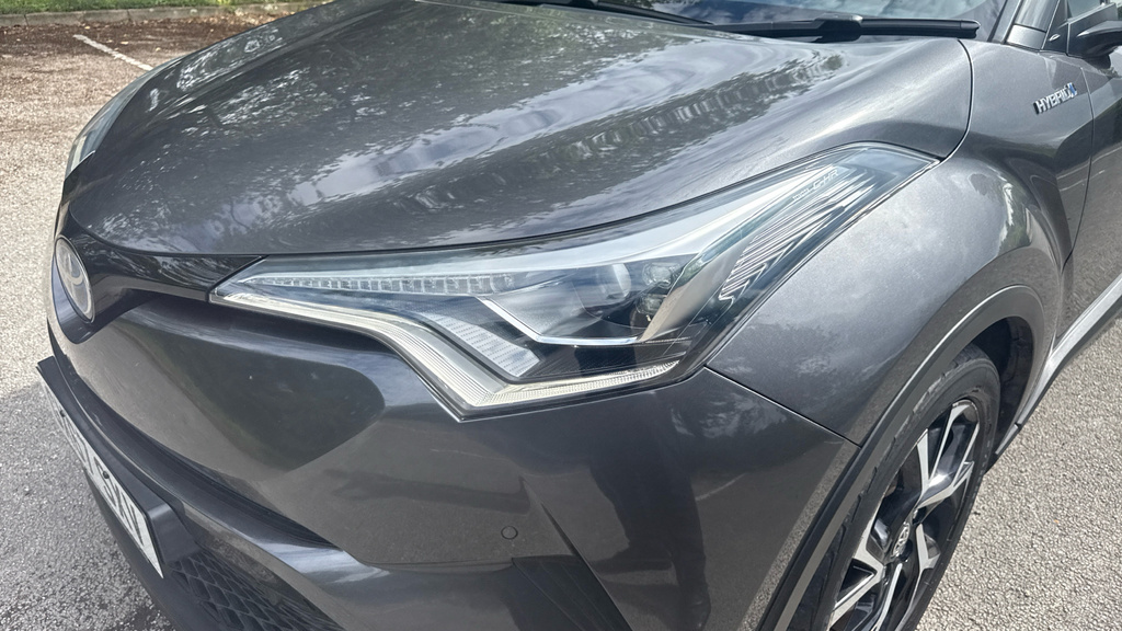 Toyota C-Hr 1.8L Icon White #20