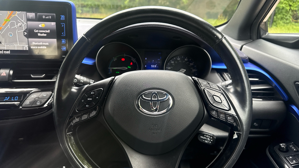 Toyota C-Hr 1.8L Icon White #7