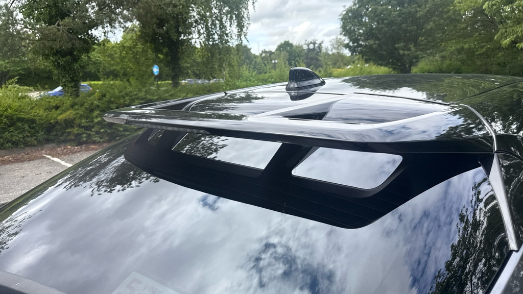 Toyota C-Hr 1.8L Icon White #31
