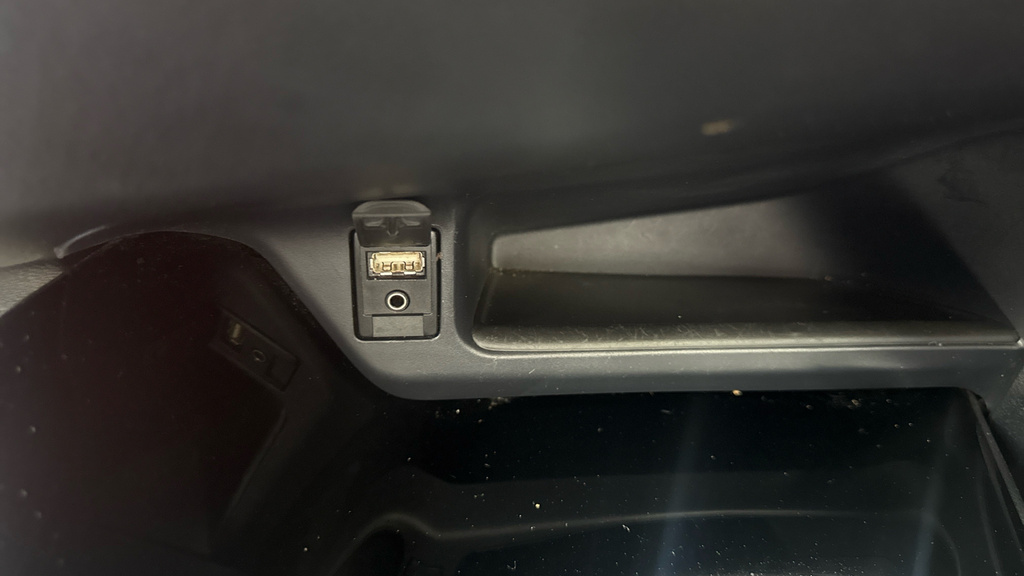 Toyota C-Hr 1.8L Icon White #38
