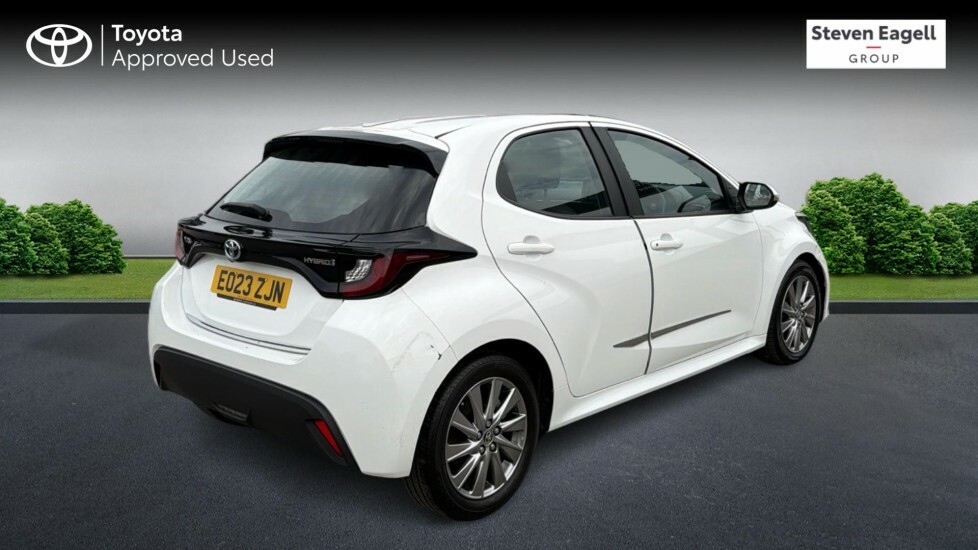 Toyota Yaris 1.5 Vvt-h Icon E-cvt Euro 6 Ss White #2