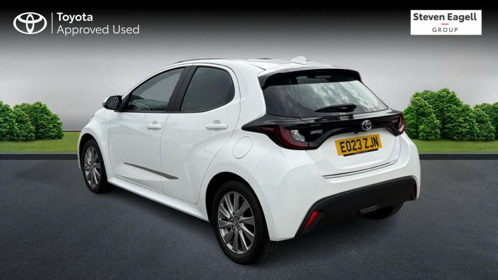 Toyota Yaris 1.5 Vvt-h Icon E-cvt Euro 6 Ss White #4