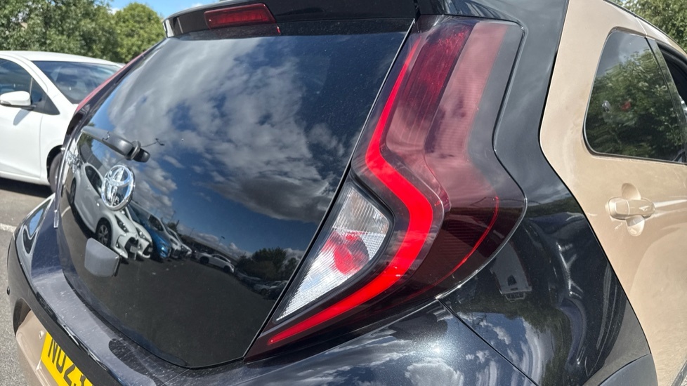 Toyota Aygo X 1.0 Vvt-i Edge Green #20