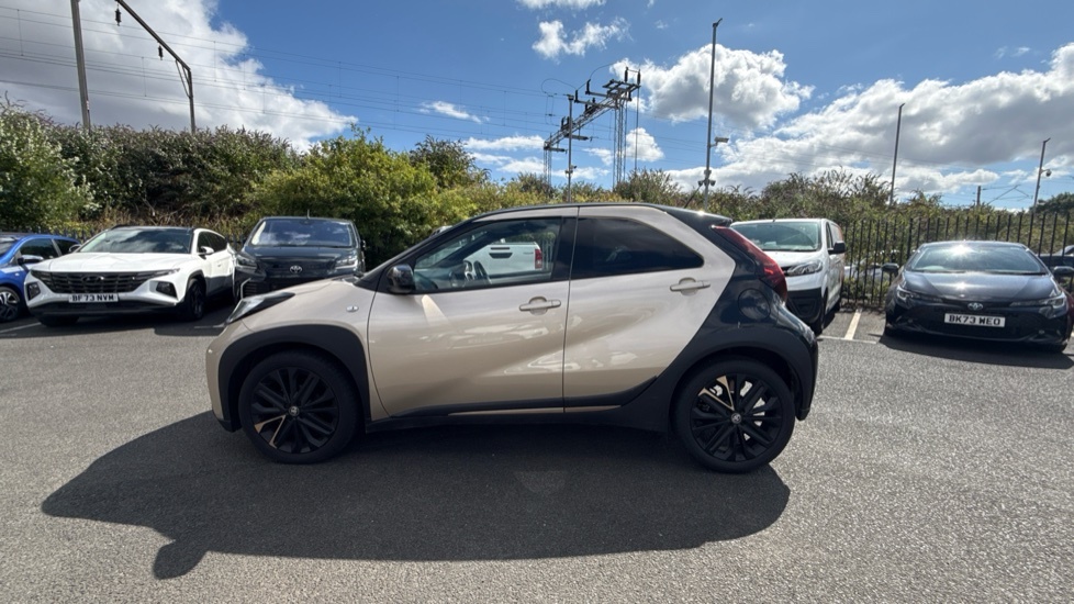 Toyota Aygo X 1.0 Vvt-i Edge Green #24