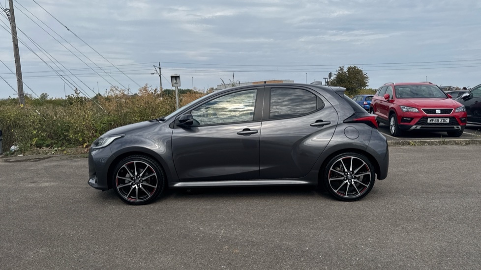 Toyota Yaris Gr Sport White #24