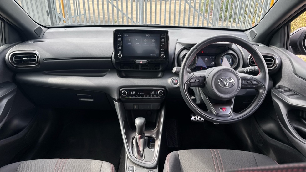 Toyota Yaris 1.5 Vvt-h Gr Sport E-cvt Euro 6 Ss Grey #6