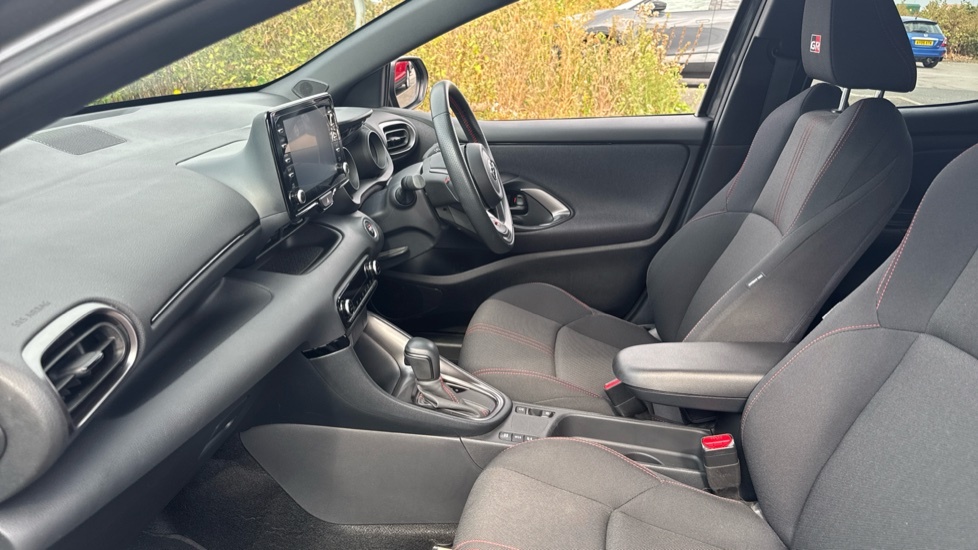 Toyota Yaris 1.5 Vvt-h Gr Sport E-cvt Euro 6 Ss Grey #5
