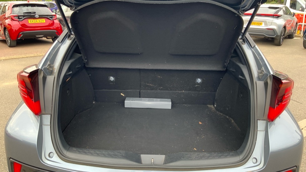 Toyota C-Hr 2022 72 1.8 #13