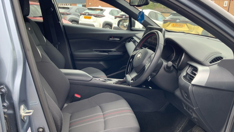 Toyota C-Hr 2022 72 1.8 #12
