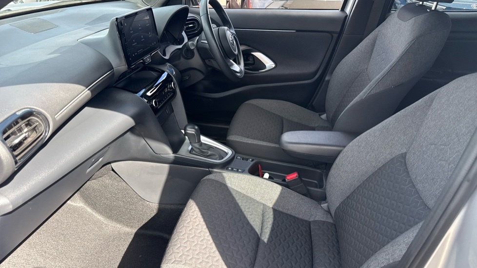 Toyota Yaris Cross 1.5 Vvt-h Design E-cvt Euro 6 Ss Silver #5
