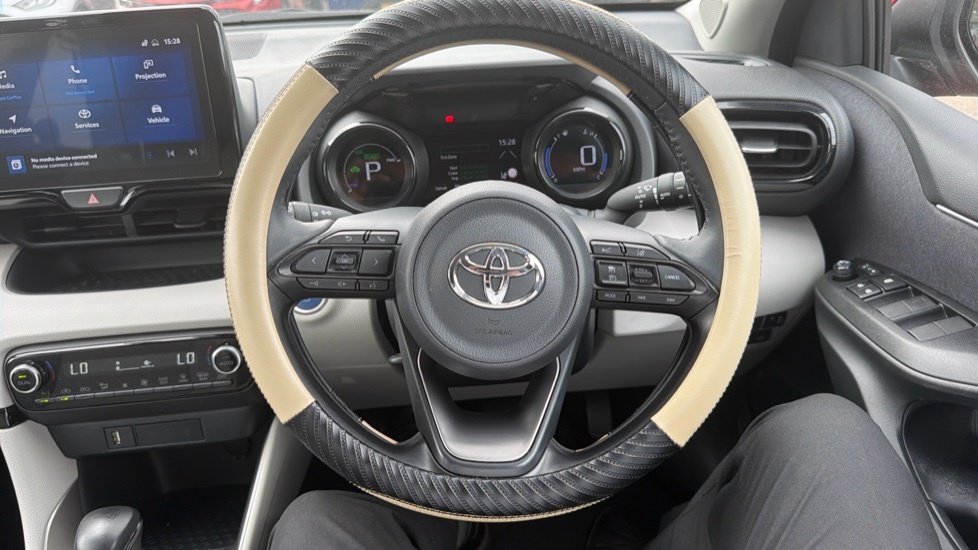 Toyota Yaris Icon Black #7
