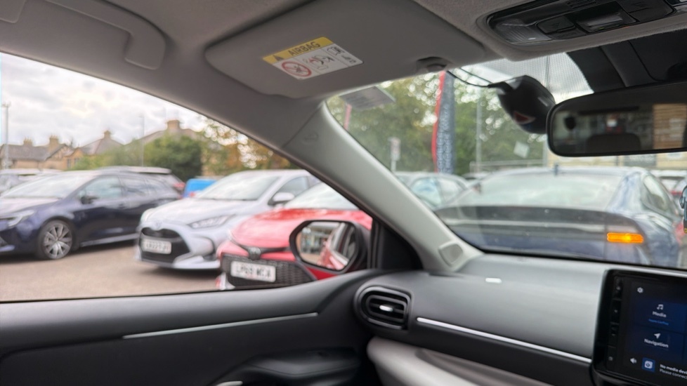 Toyota Yaris Icon Black #30
