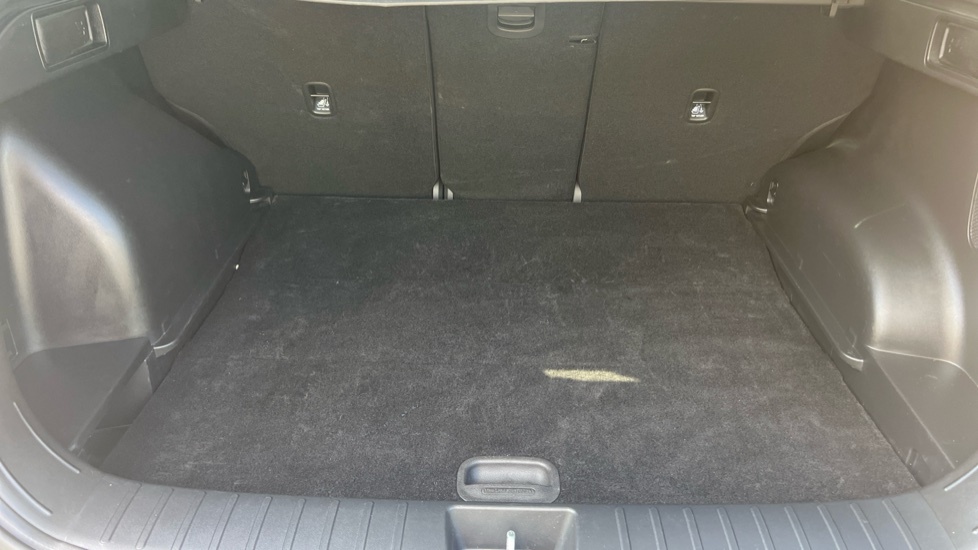 Hyundai Tucson Premium T-gdi Hev White #13