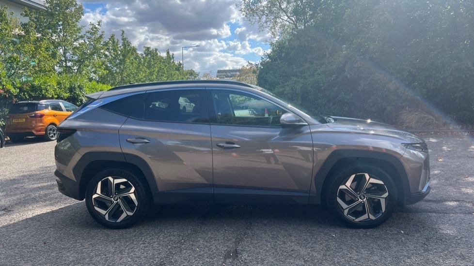 Hyundai Tucson Premium T-gdi Hev White #23